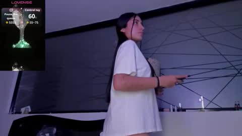 Valentina online show from 03-20-26, 10:14