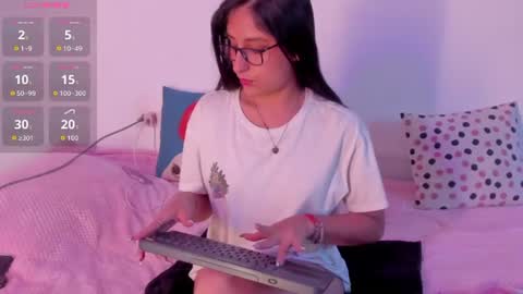 Snapshot of princesstina06 chatting on 07-14-26, 10:59 Valentina online show from 07-14-26, 10:59