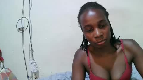 Snapshot of pritty_amber chatting on 03-25-26, 11:44 pritty_amber online show from 03-25-26, 11:44