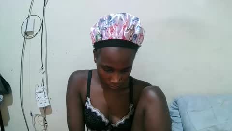 pritty_amber online show from 04-30-26, 09:04