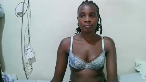 pritty_amber online show from 05-10-26, 02:22