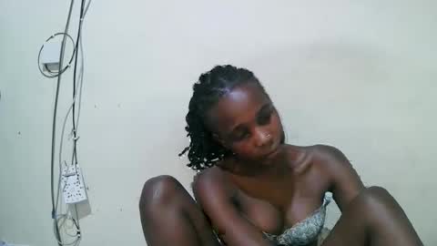 pritty_amber online show from 05-11-26, 03:07