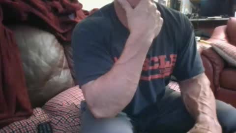 MUSCLEGOD online show from 03-30-26, 07:37