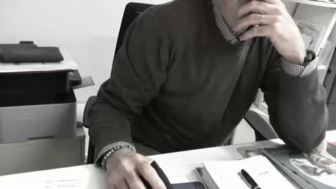 mature hairy guy online show from 04-22-26, 04:08