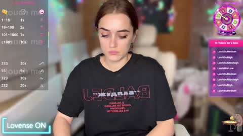 Queen of Pain online show from 03-04-25, 01:23