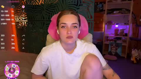 Queen of Pain online show from 04-29-26, 04:33