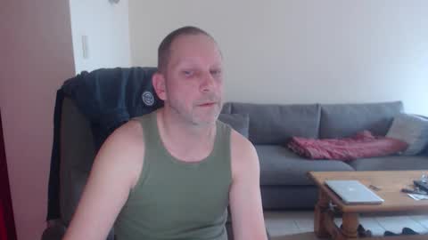 topher online show from 10-19-25, 08:26