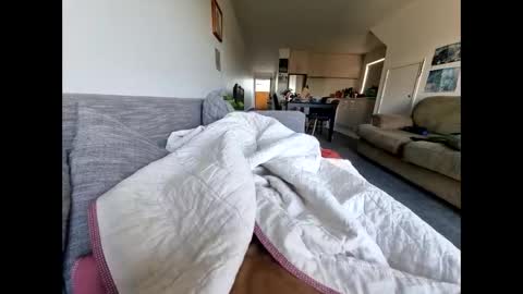 Public online show from 02-21-25, 05:56