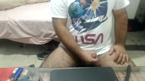 punheteiro75 online show from 08-04-26, 12:47