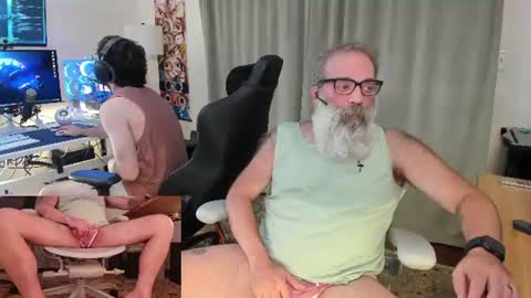 Snapshot of pupnpapa chatting on 07-02-26, 01:49 Pup And Papa bear online show from 07-02-26, 01:49