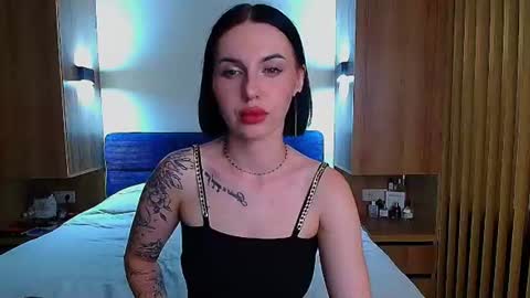 Snapshot of pure_temptation_j chatting on 07-15-26, 04:45 Julia online show from 07-15-26, 04:45
