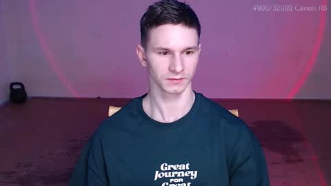 Snapshot of puremenshape chatting on 01-16-26, 06:23 puremenshape online show from 01-16-26, 06:23