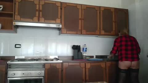 Mary online show from 04-21-26, 07:47