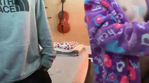 Isis ana Alan online show from 02-04-26, 12:22