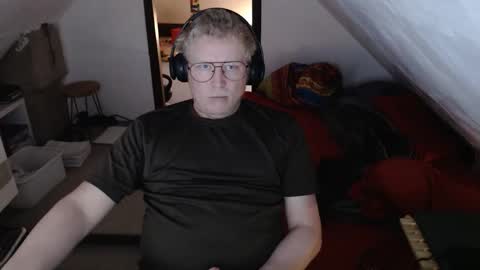 pussylovercb online show from 04-27-26, 08:56