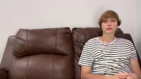 Snapshot of pussymoneywet chatting on 03-02-26, 04:47 Lina online show from 03-02-26, 04:47