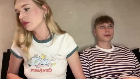 Snapshot of pussymoneywet chatting on 03-23-26, 06:01 Lina online show from 03-23-26, 06:01