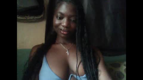 Snapshot of pweedy_ora chatting on 06-19-26, 10:19 ora online show from 06-19-26, 10:19