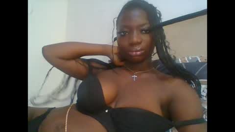 Snapshot of pweedy_ora chatting on 07-19-26, 09:35 ora online show from 07-19-26, 09:35