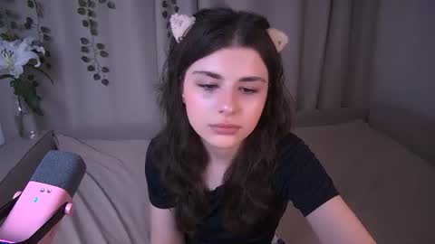 Snapshot of pyro_flerrr chatting on 06-13-26, 08:51 Ava online show from 06-13-26, 08:51
