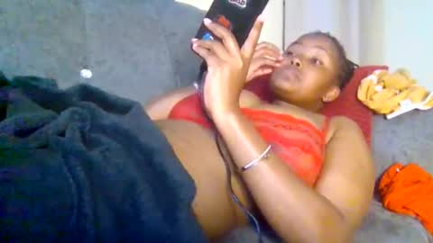Snapshot of queen_doli chatting on 05-15-26, 11:45 queen_doli online show from 05-15-26, 11:45