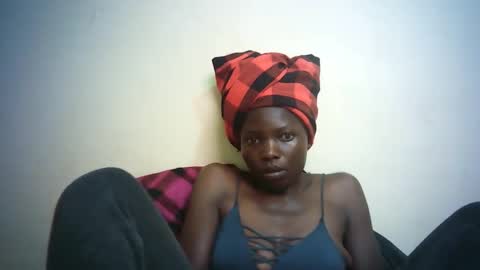 queen_joan online show from 02-04-25, 12:33