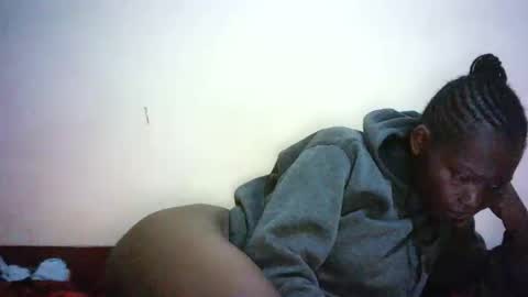 queen_joan online show from 02-14-25, 03:11