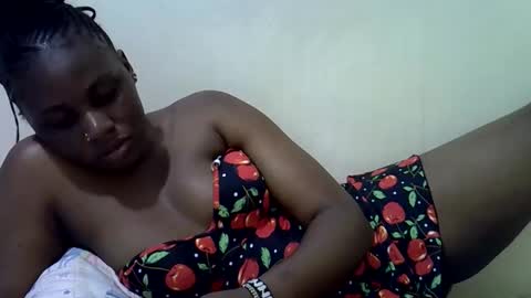 queen_leilla online show from 05-18-26, 06:25