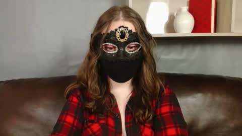 Snapshot of queen_nora chatting on 06-22-26, 11:13 Nora online show from 06-22-26, 11:13
