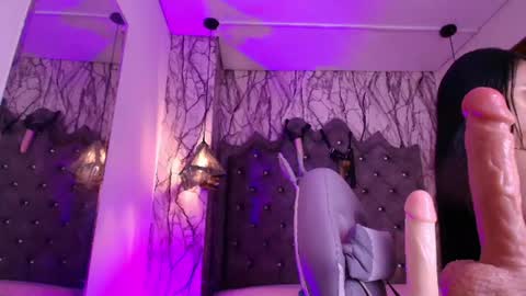 QueenNyx online show from 06-13-26, 02:42