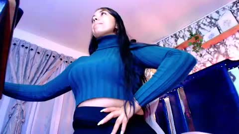 QueenNyx online show from 06-25-26, 02:22