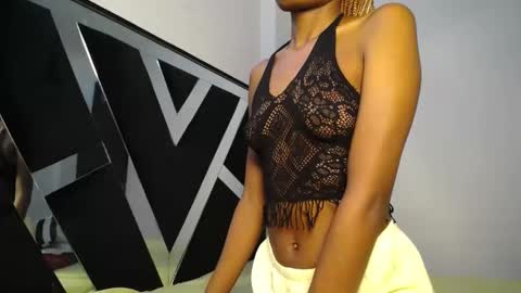 queen_sashavixen online show from 05-12-26, 06:10