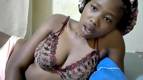 queen_slender online show from 07-25-26, 04:10
