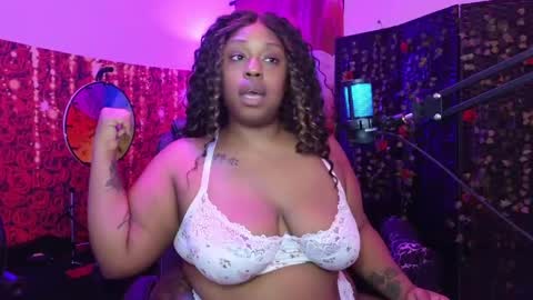 Queen Cherise Roze online show from 04-10-26, 09:30