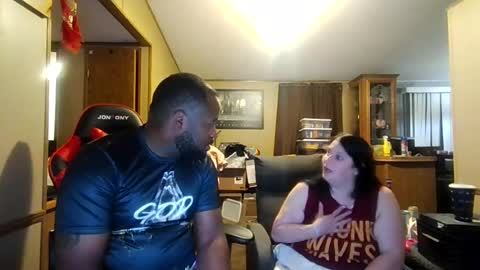 Queen N King Fun Night online show from 06-12-26, 05:06