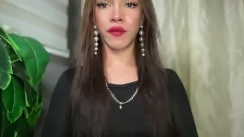 QUEEN online show from 02-27-26, 09:37