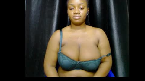 Zoey online show from 11-24-25, 10:42