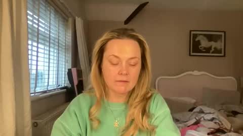 Snapshot of queenp333 chatting on 02-05-26, 10:53 PrincessP333 online show from 02-05-26, 10:53