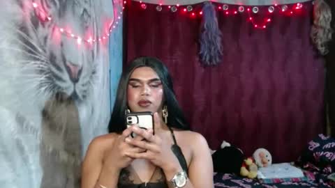 queenpinayebony_xx online show from 05-10-26, 12:10