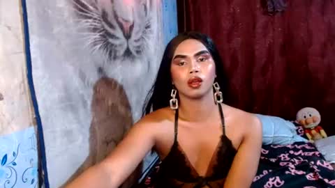queenpinayebony_xx online show from 06-16-26, 11:46