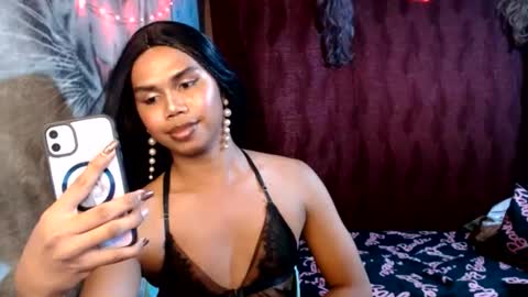 queenpinayebony_xx online show from 06-22-26, 12:57