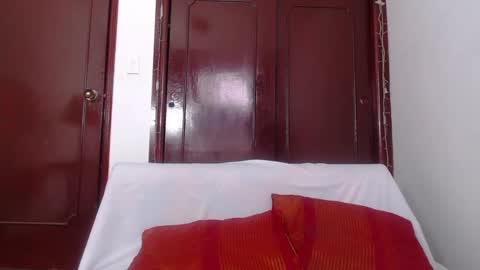 Rose online show from 10-23-25, 07:01