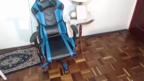 Rose online show from 11-11-25, 12:43