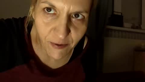 bi is from billy online show from 11-18-25, 01:00