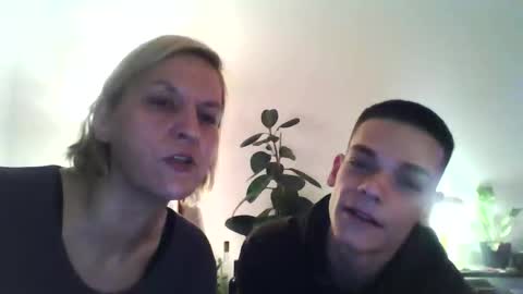 bi is from billy online show from 04-03-26, 06:06