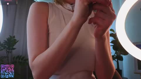 Teri  My favorite vibes 77 101 222 666 online show from 05-26-26, 03:13