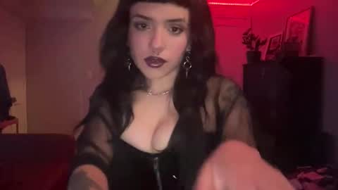 Reina online show from 04-14-26, 02:50