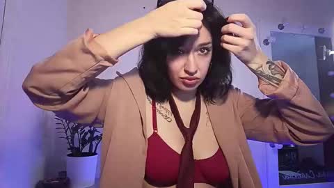 quiet_smile online show from 11-28-25, 09:12