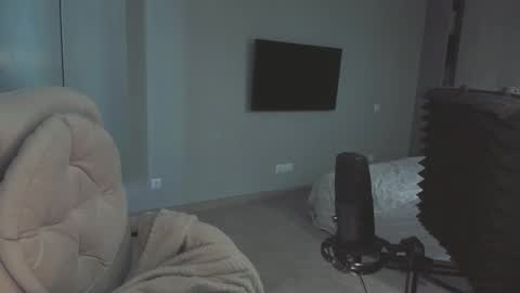 quietluxury online show from 03-15-26, 10:43