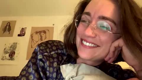 quiverphoenix online show from 05-27-26, 12:07